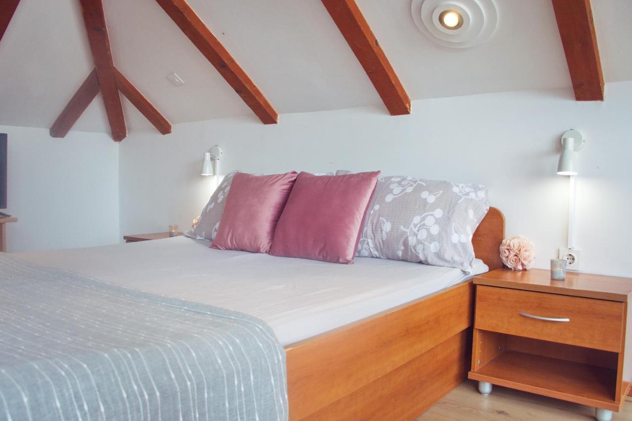 Novalja And Fun Apartment Екстериор снимка