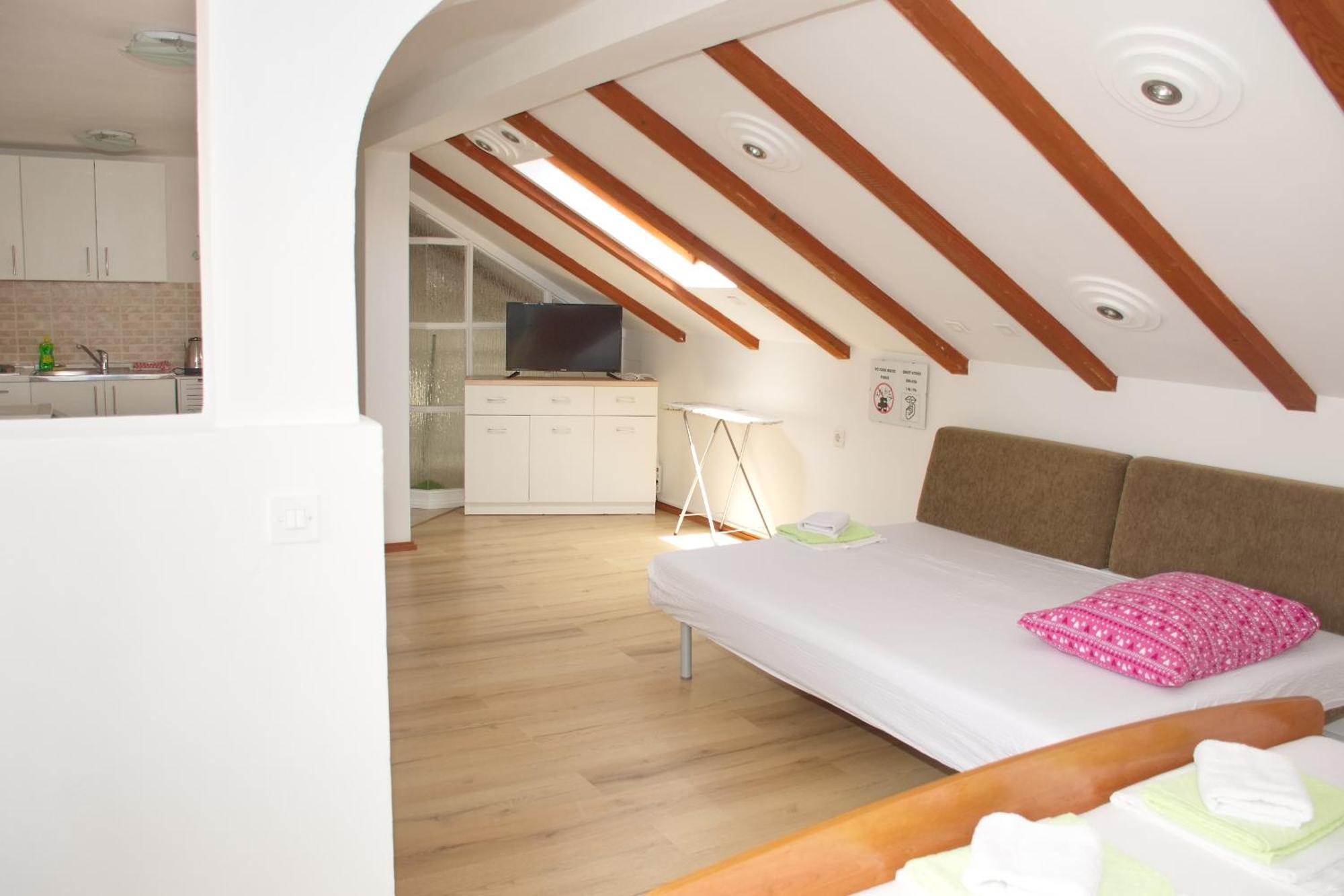 Novalja And Fun Apartment Екстериор снимка