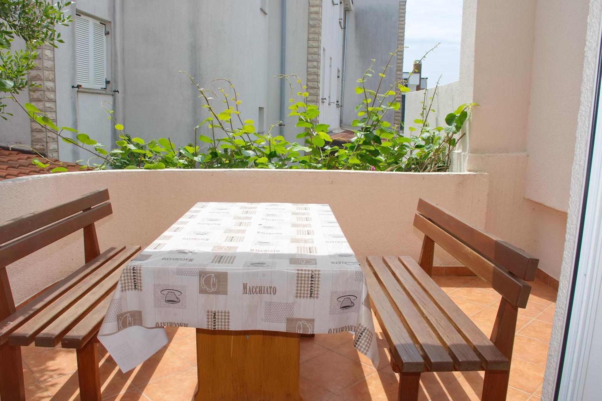 Novalja And Fun Apartment Екстериор снимка