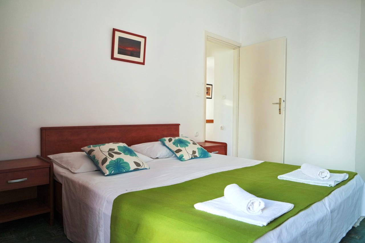 Novalja And Fun Apartment Екстериор снимка